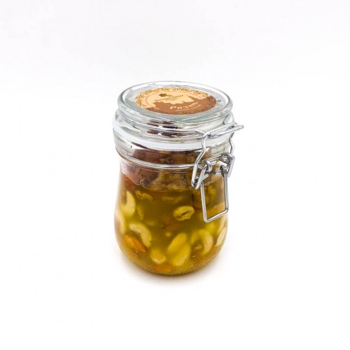 Мёд с орешками в банке с бугелем, 0,5 л.